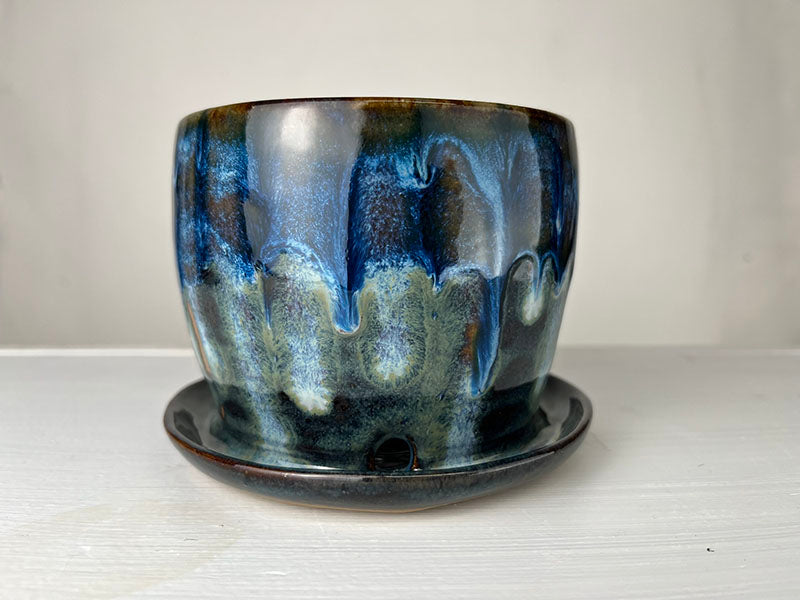 Stoneware Otter Planter B