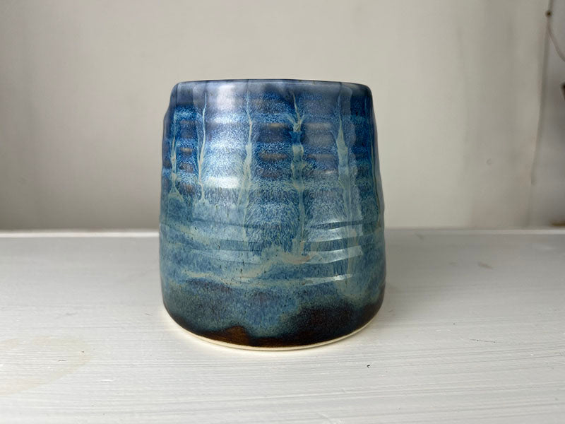 Porcelain Barnacle Brush Cup
