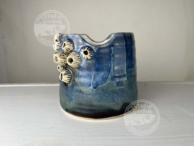 Studio Sardine Porcelain Barnacle Brush Cup B