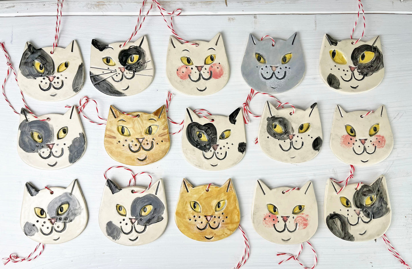 Side-eye Cat Face Tree Ornaments