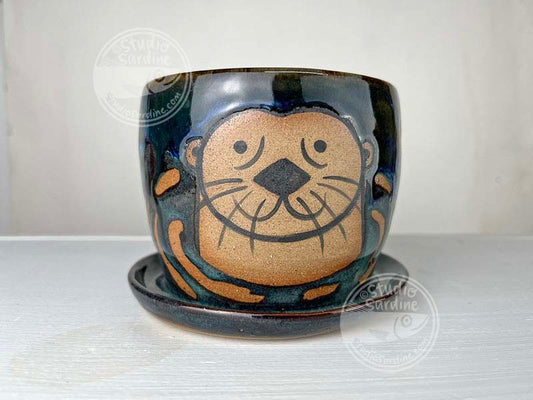 Studio Sardine Stoneware Otter Planter B