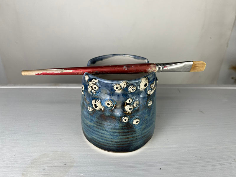Porcelain Barnacle Brush Cup