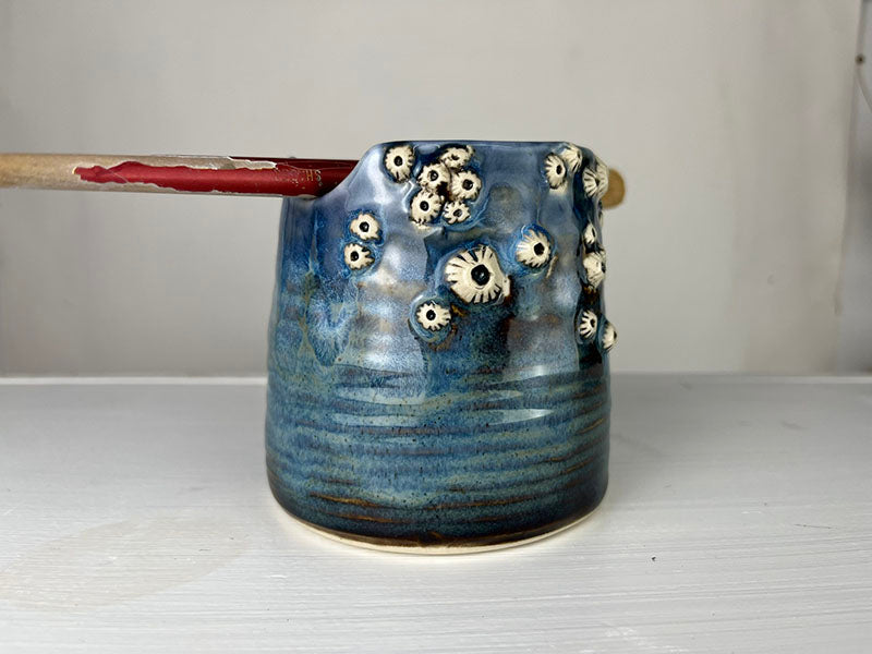 Porcelain Barnacle Brush Cup