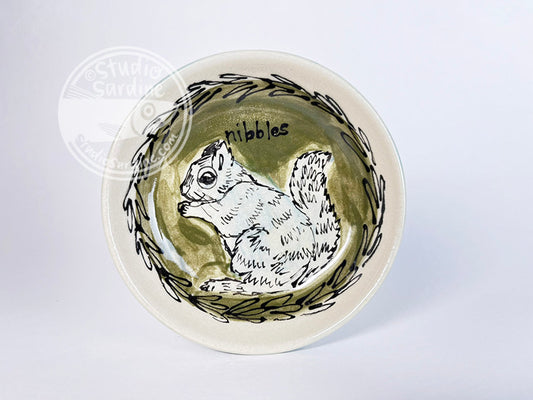 Hand-painted squirrel nibbles shallow tiny bowl