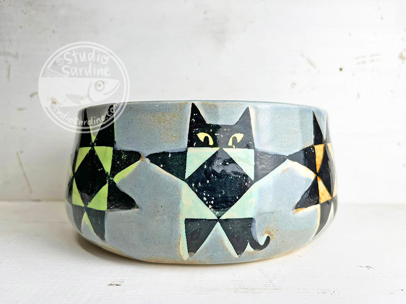 Hand-painted Quilty Cat porcelain bowl for Lily