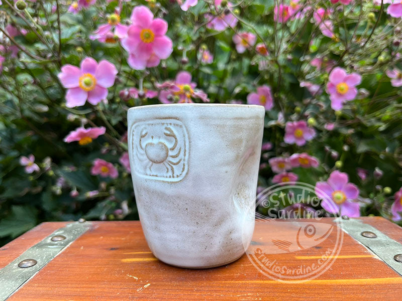 Stamped Crab Stoneware Dimple Tumbler F