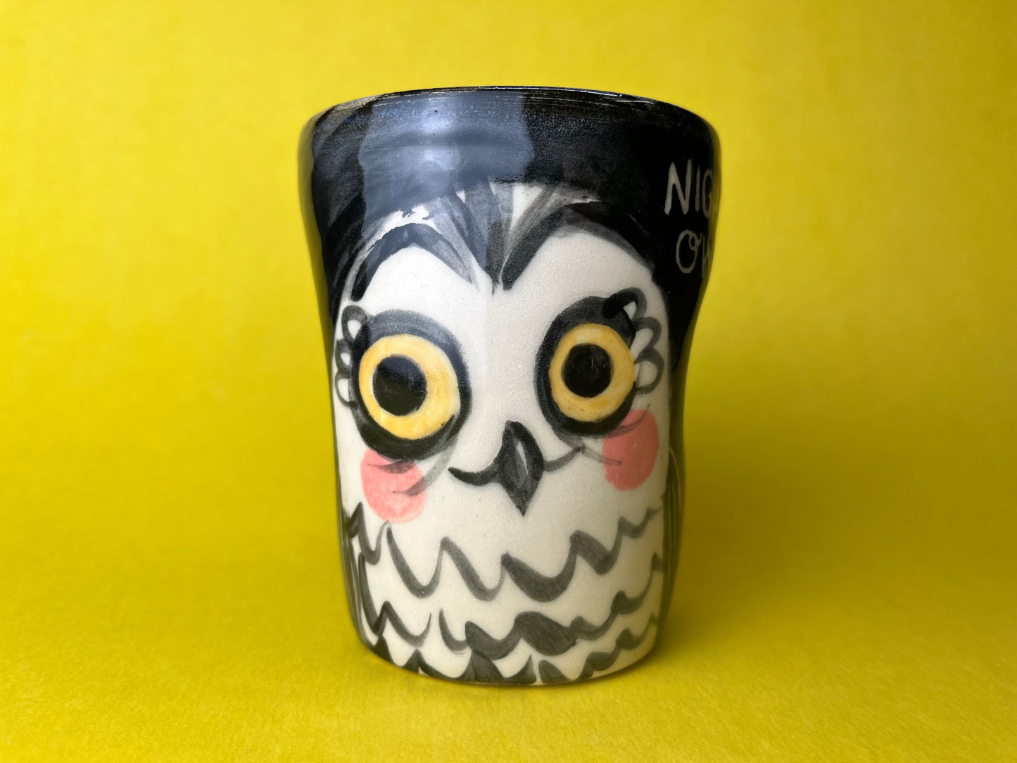 Night Owl tumbler with scalloped eyelashes