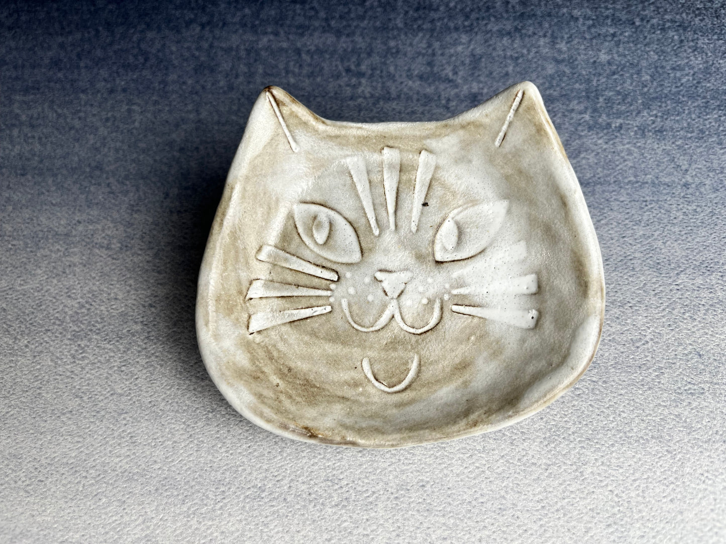 Small Rustic Cat Ring Dishes