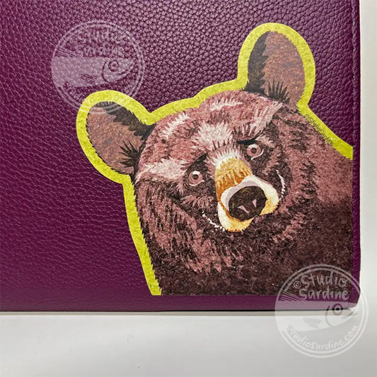 Studio Sardine Friendly bear vinyl die cut sticker