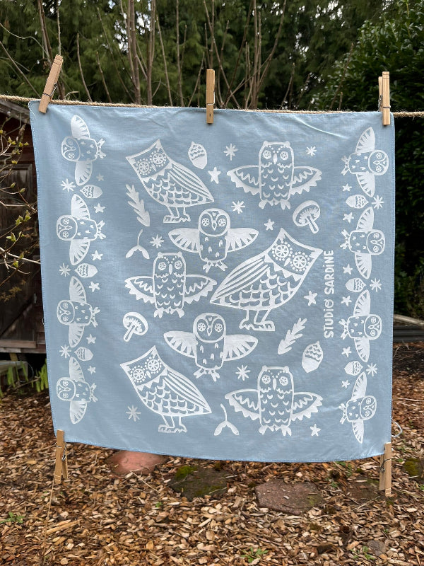 Ceramic owl bandana screenprinted in white on blue