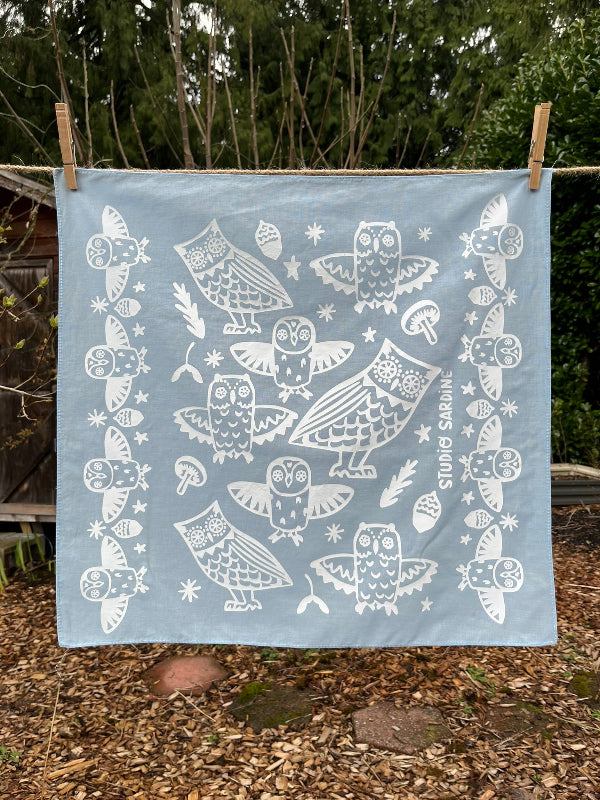 Ceramic owl bandana screenprinted in white on blue