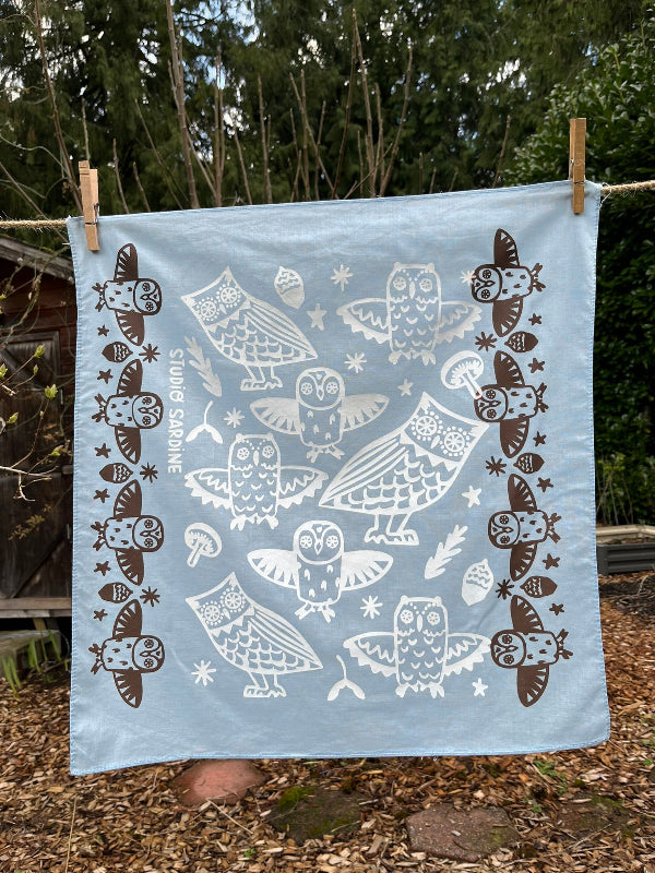 Ceramic owl bandana screenprinted in white on blue