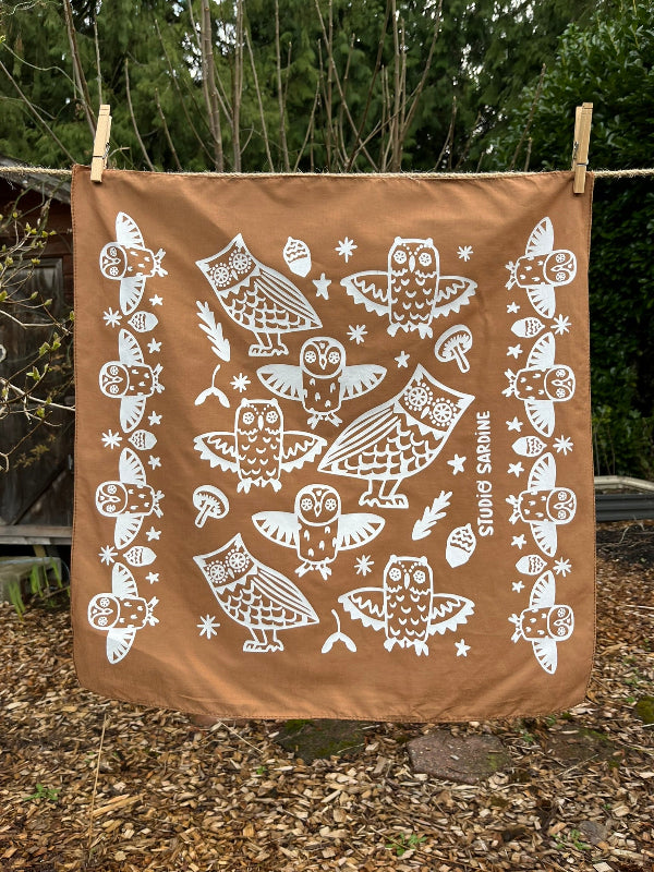 Ceramic owl bandana screenprinted in white on brown